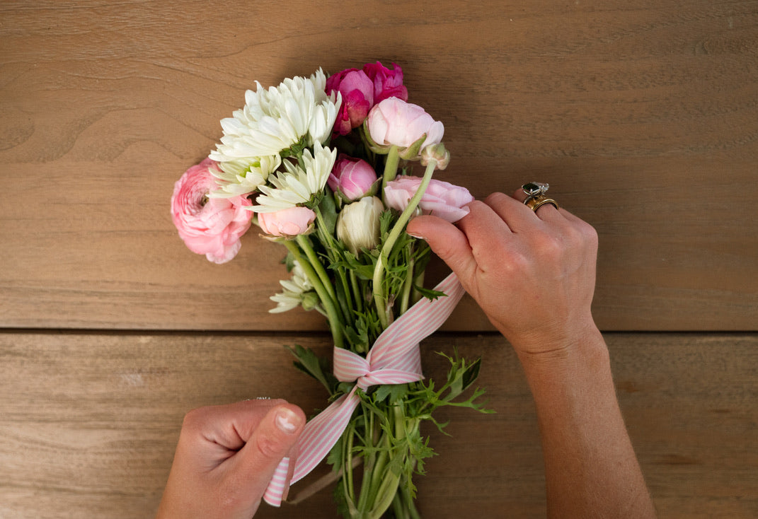 Mother’s Day Flowers – Farm-Grown Bouquets | Clyde, Ohio