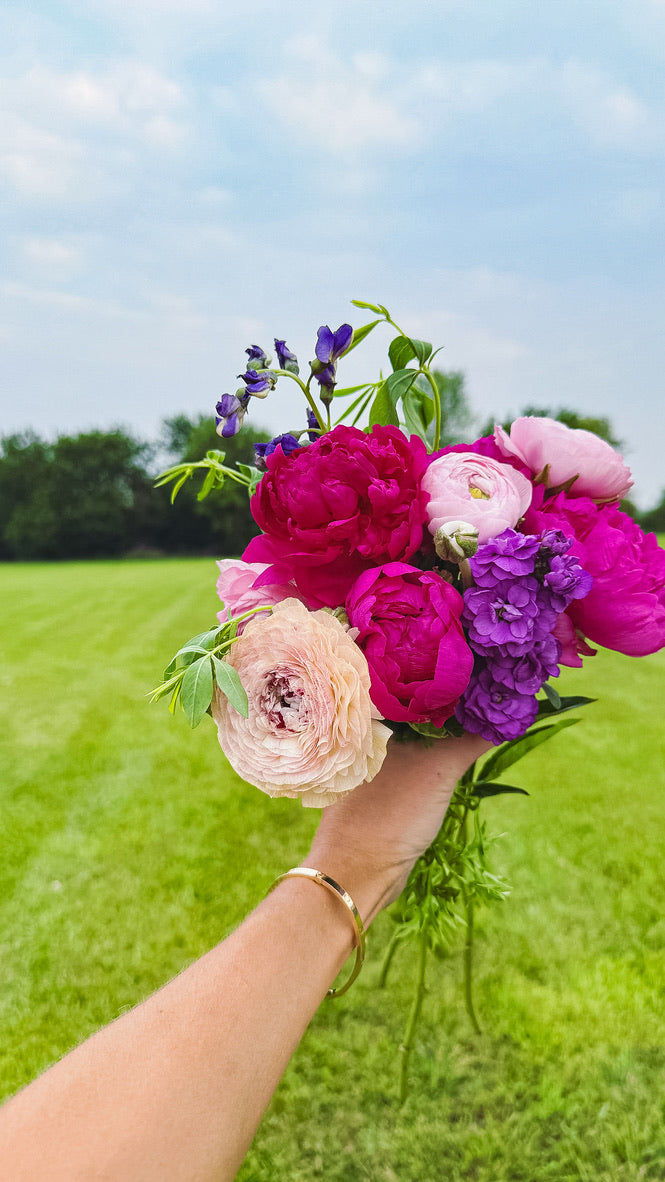 Spring Flower Subscription – 4 Farm-Grown Bouquets (Clyde, Ohio)